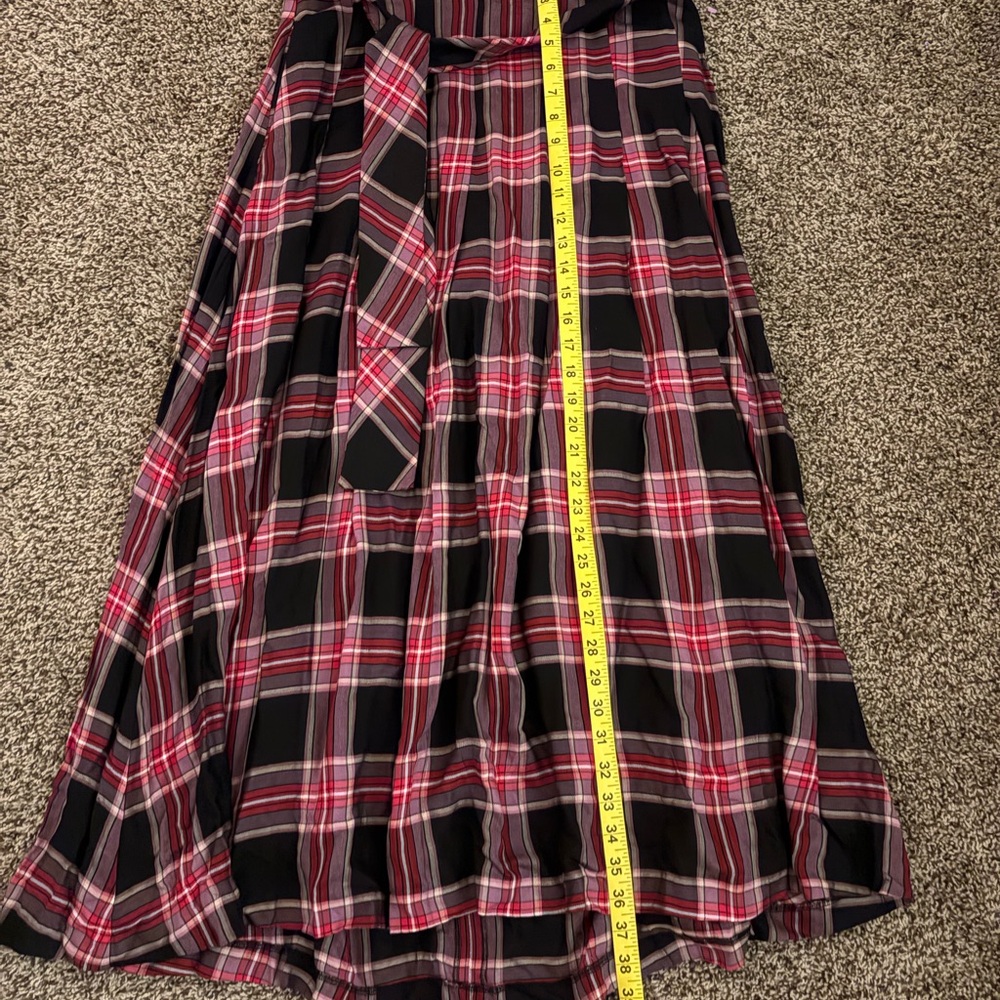 Ann Taylor Black and Red Plaid A-Line Skirt